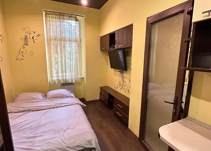 Apartamento на вулиці наливайка 7 в центрі біля оперного театру після ремонту *