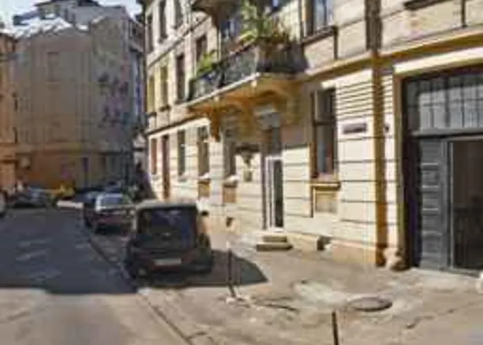 Apartamento на вулиці наливайка 7 в центрі біля оперного театру після ремонту Lviv