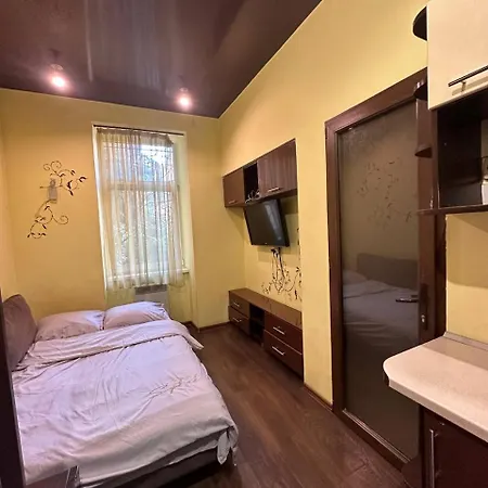 Daire на вулиці наливайка 7 в центрі біля оперного театру після ремонту *