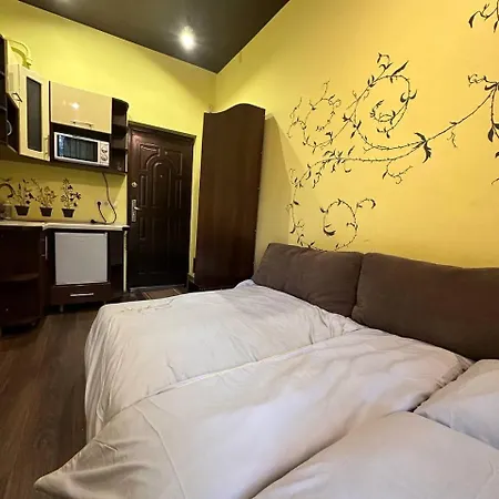 на вулиці наливайка 7 в центрі біля оперного театру після ремонту Daire Lviv